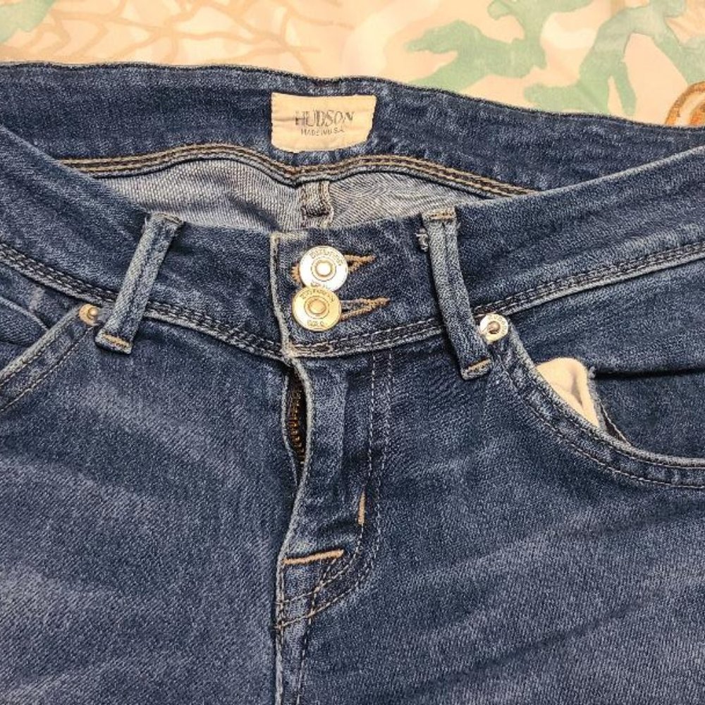 Hudson Jeans size 25 with flare
